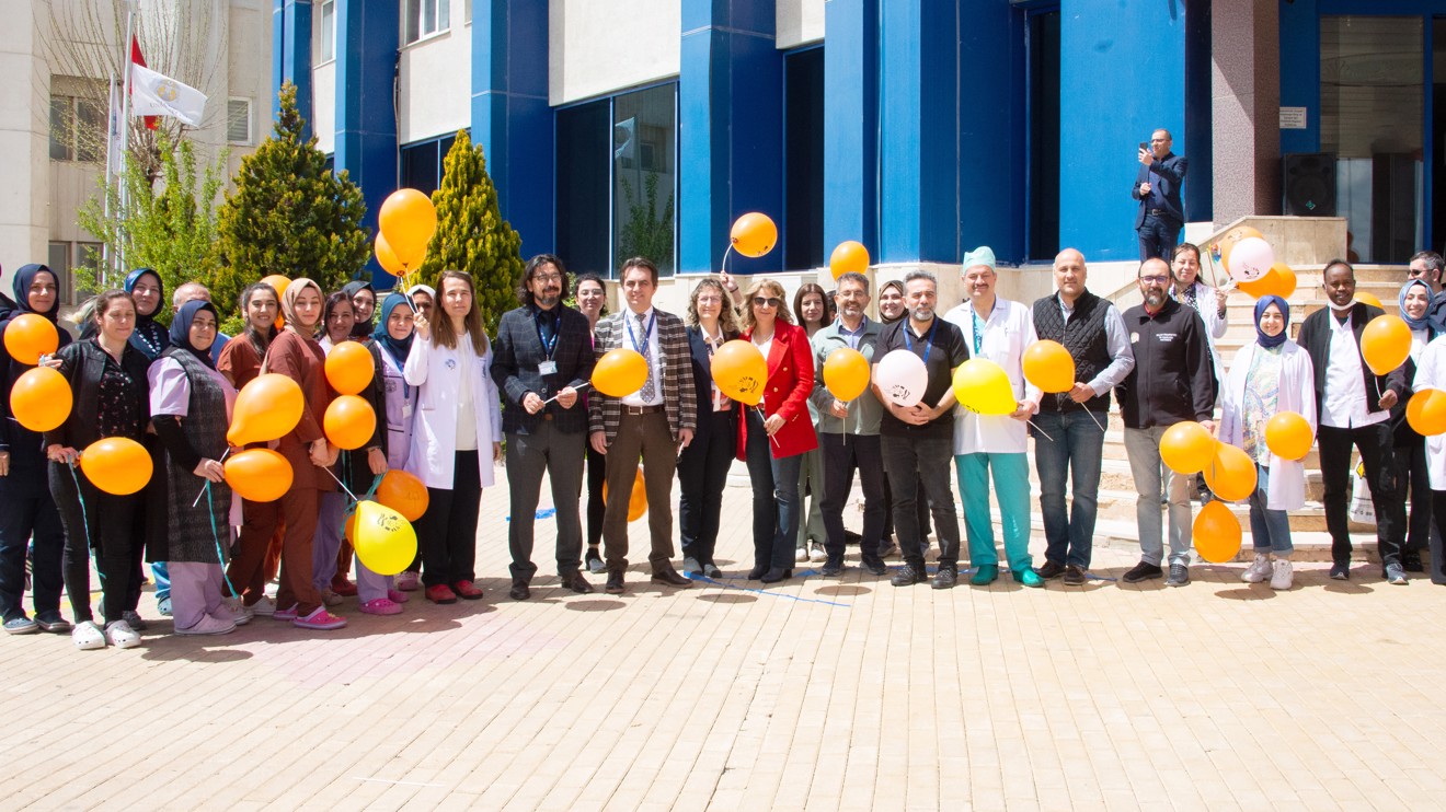 Uçurtmalar, primer immün yetmezliğe dikkat çekmek için gökyüzüyle buluşturuldu